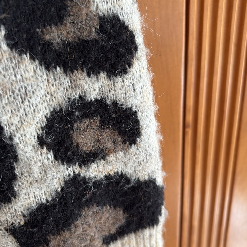 Bloomingdale’s Aqua brand animal print fuzzy cardigan. Cozy, fuzzy marled knit - Picture 5 of 10